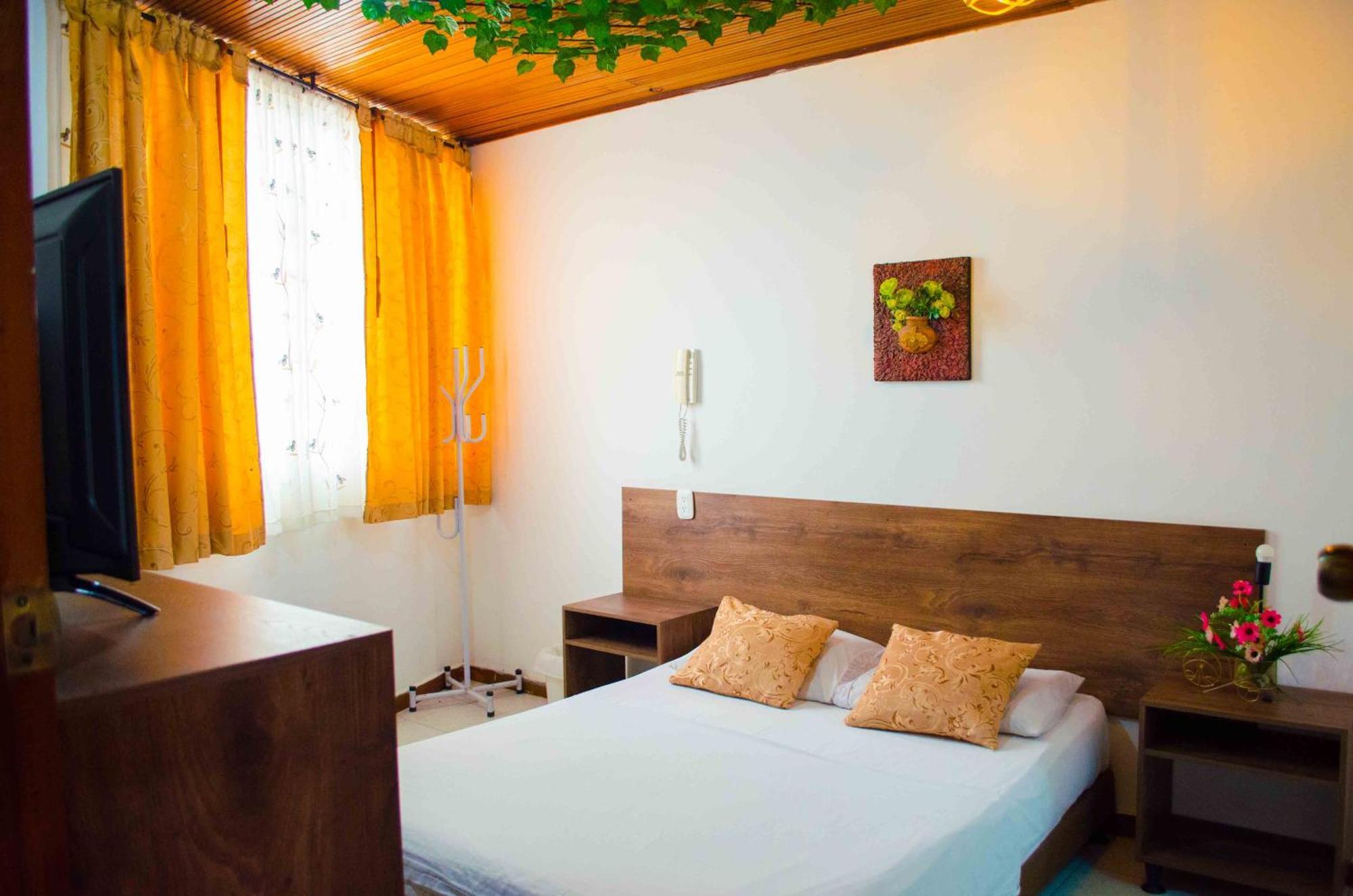 Hotel Elimar Хирардот Экстерьер фото